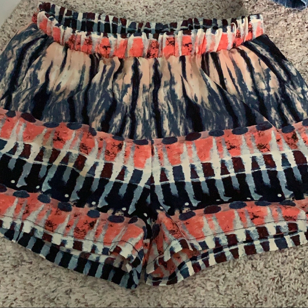 cute & comfy shorts with pockets!